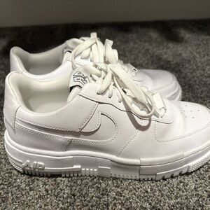 Women’s Nike Air Force 1 Pixel